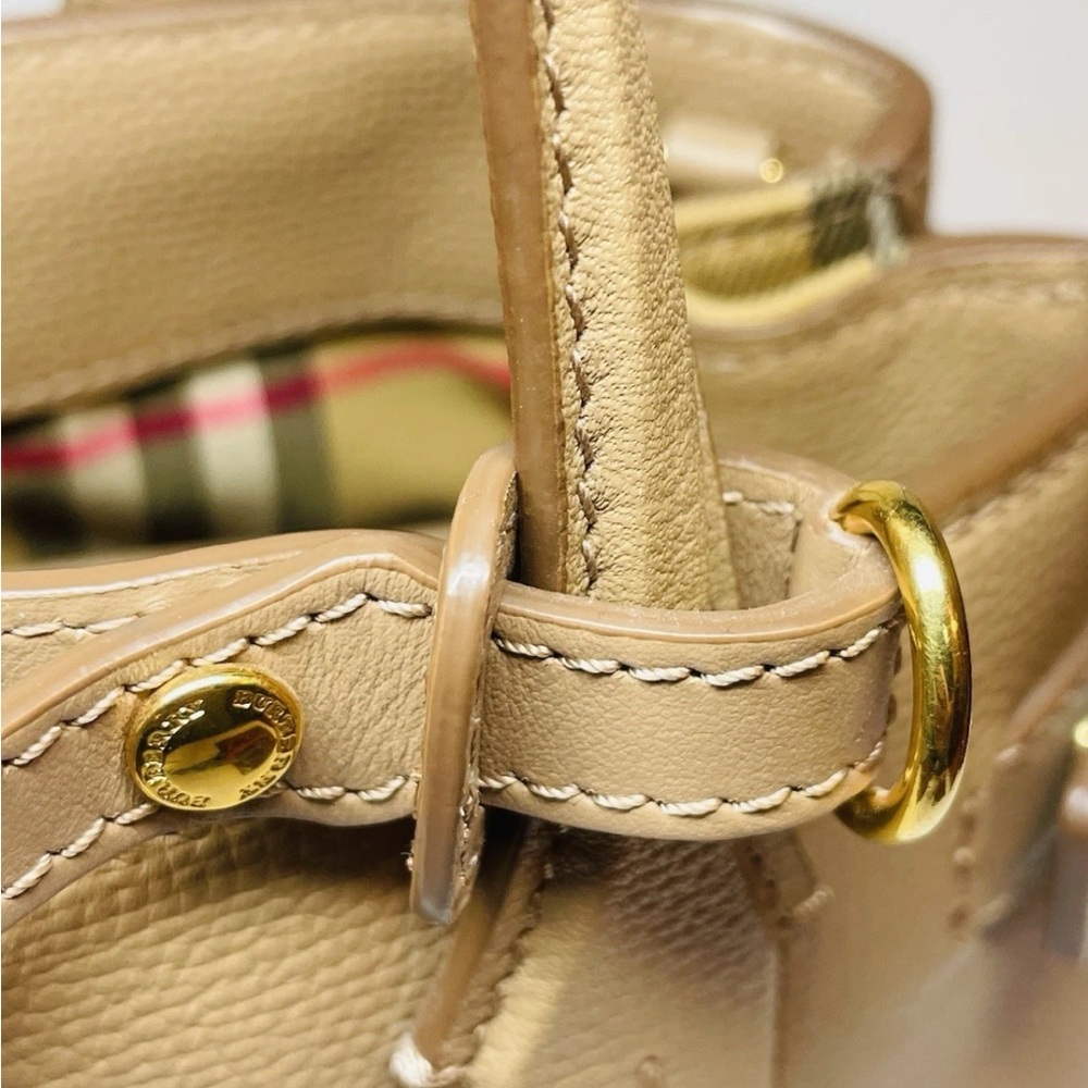 Beautiful Beige Burberry Banner Tote Bag. - Picture 15 of 17